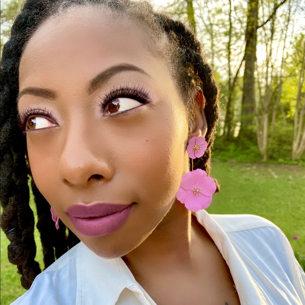 Flower Earrings (pink)